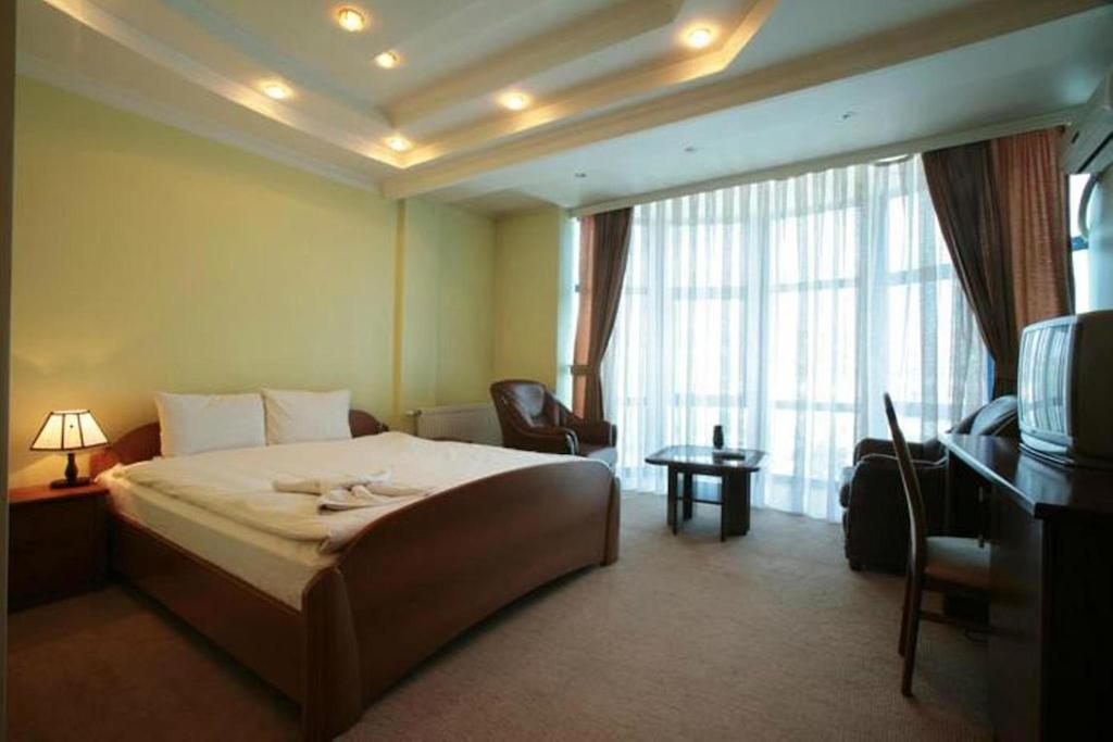 Hotel Real Pristina Rum bild