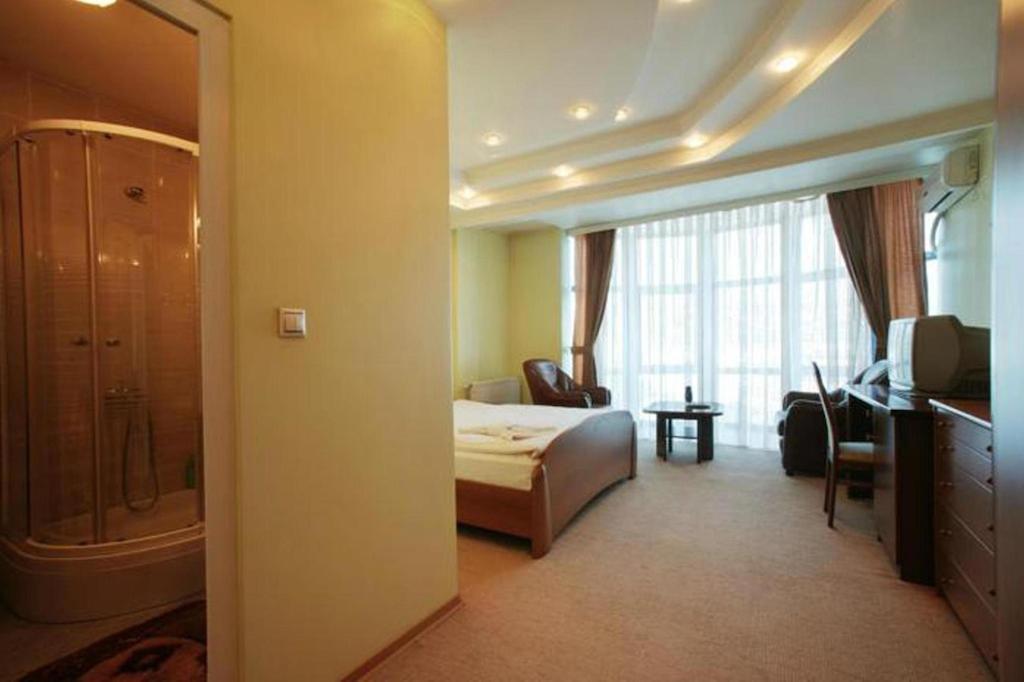 Hotel Real Pristina Rum bild